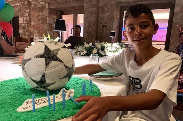Liburan ke Yunani, Cristiano Ronaldo Habiskan Rp896 juta