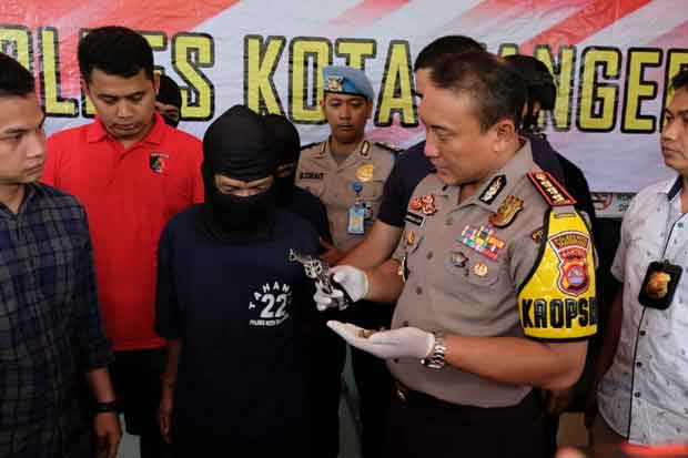 Lawan Polisi Pakai Senpi, Dua Garong Ditembak di Tangerang