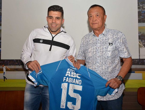 Demi Sang Ayah, Fabiano Pilih Nomor 15 di Persib
