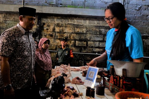 Pedagang dan Pembeli di Pasar Jambon Sleman Sudah Gunakan Dompet Digital