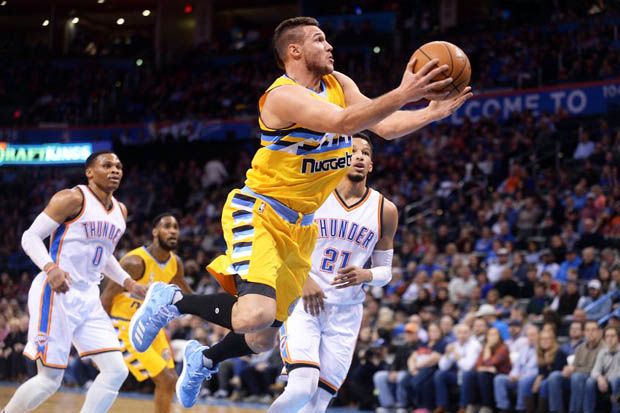 Danilo Gallinari dalam sebuah laga NBA saat memperkuat Denver Nuggets melawan Houston Rockets. (Foto-fansided)
