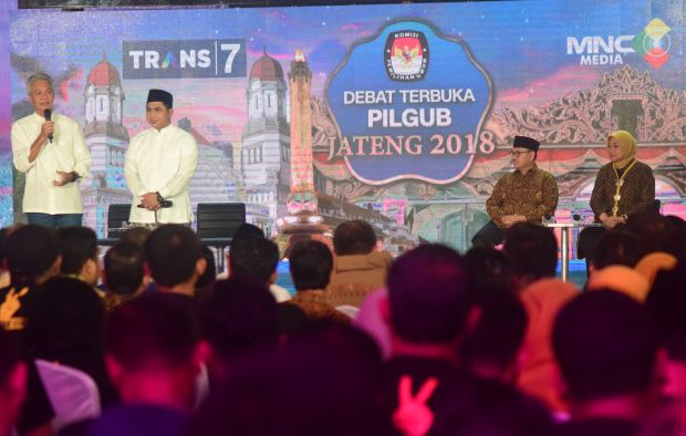 Ganjar dan Sudirman Saling Sindir dan Klaim soal Kartu Petani