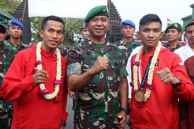 Harumkan Indonesia di Asian Games, Serda Rifki dan Sertu Atjong Diarak