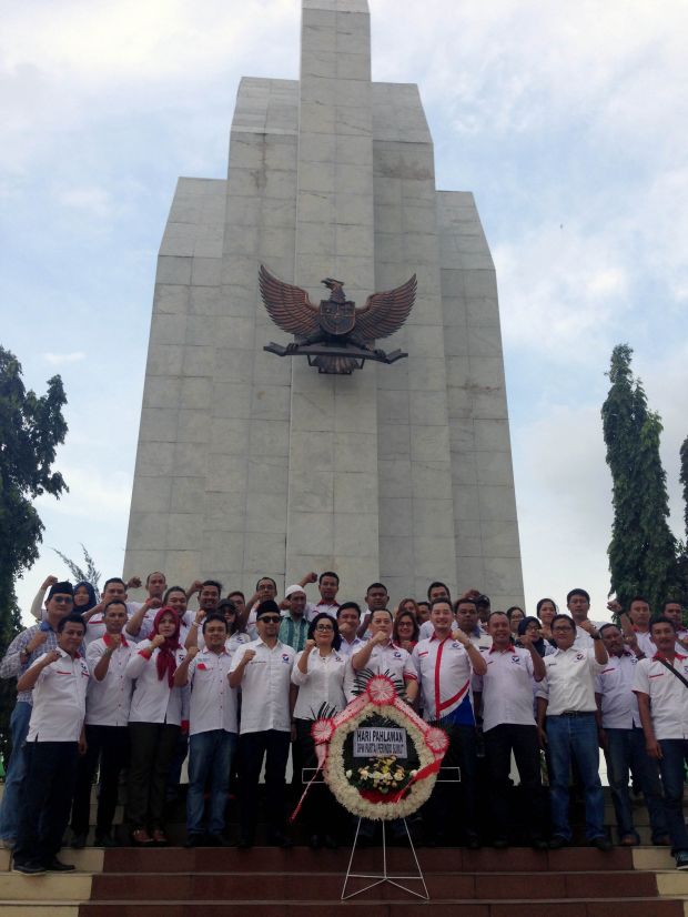 Jajaran Partai Perindo Sumut Ziarah ke Makam Pahlawan