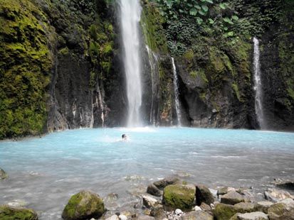 10 Air Terjun Populer di Indonesia