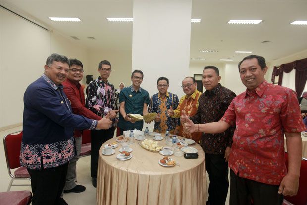 Diplomasi di Antara Legitnya Durian Warnai Pagelaran KDI 2019 Padang