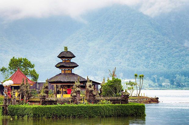 Sejarah Julukan Negara, Zamrud Katulistiwa hingga Paman Sam