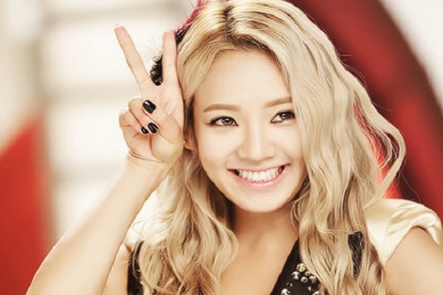 Eunhyuk Suju dan Hyoyeon SNSD Doakan Korban Tsunami Selat Sunda