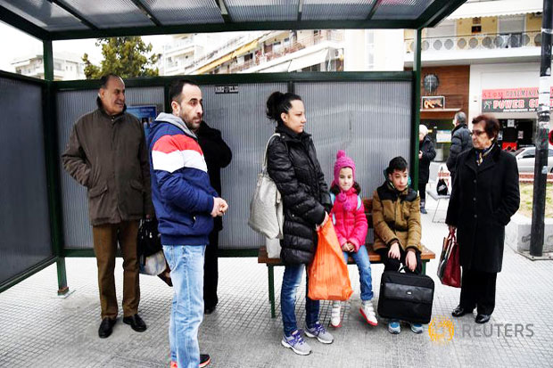 WW II Bomb Defuse, 75,000 People in Greece Evacuated
