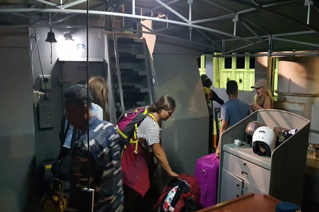 Begini Proses Evakuasi Wisatawan Asing dari Gili Trawangan Lombok