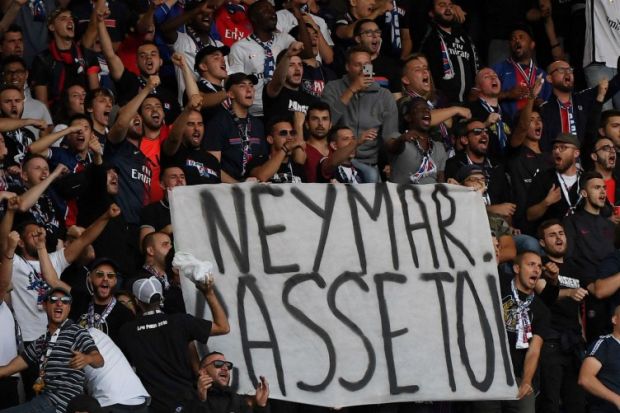 Fans PSG Benci Neymar, Tuchel Cari Solusi Tanpa Sang Bintang