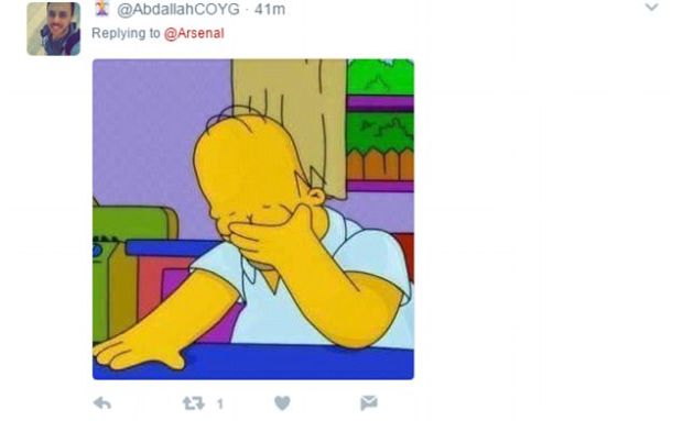Reaksi Fans Setelah Arsenal Pertahankan Wenger