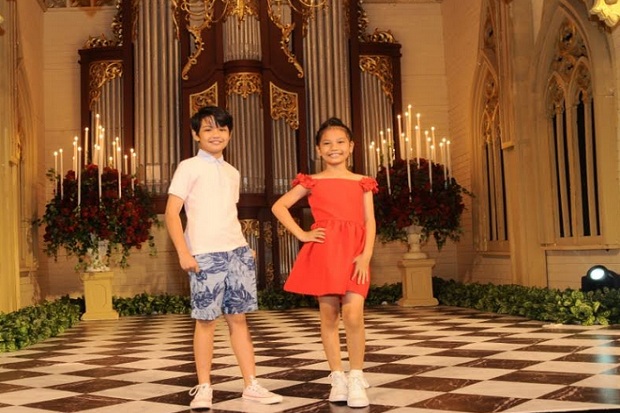 Fashion Floral Jadi Busana Pilihan Anak di Tahun Baru