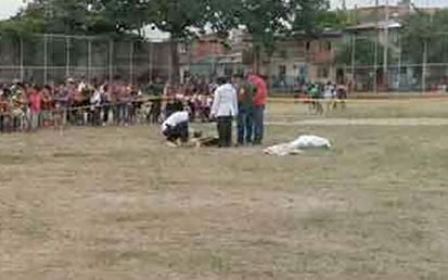 Anarkisme Senjata Api di Dunia Sepak Bola