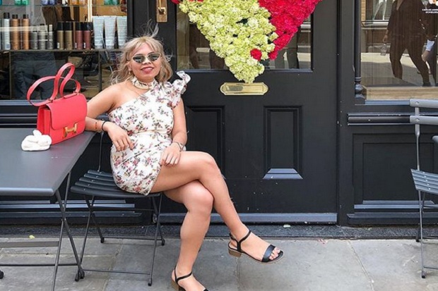 Yuk, Intip Gaya Hidup Mewah Felicia Hutapea, Putri Hotman Paris