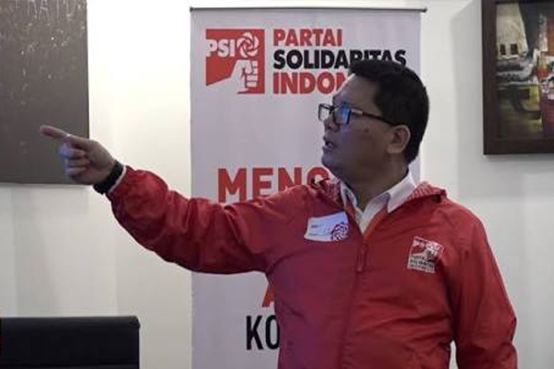 Ferry Batara Berdayakan Masyarakat Depok Kembangkan E-Commerce