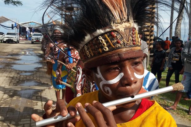 Festival Suling Tambur, Menikmati Sisi Lain Keindahan Raja Ampat Papua