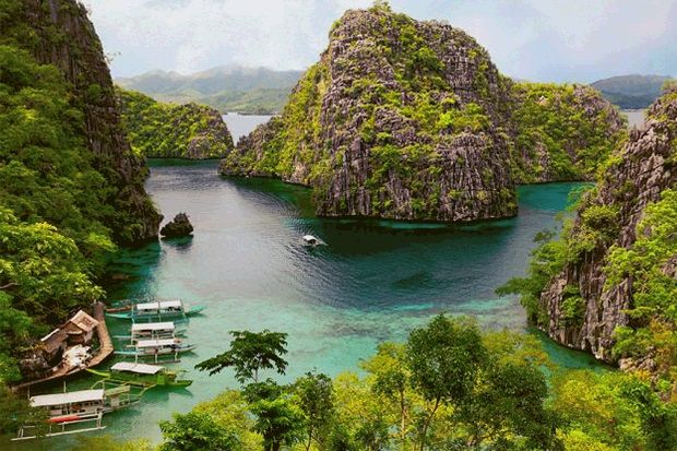 Negara dengan Pulau Terbanyak, Indonesia Nomor 2