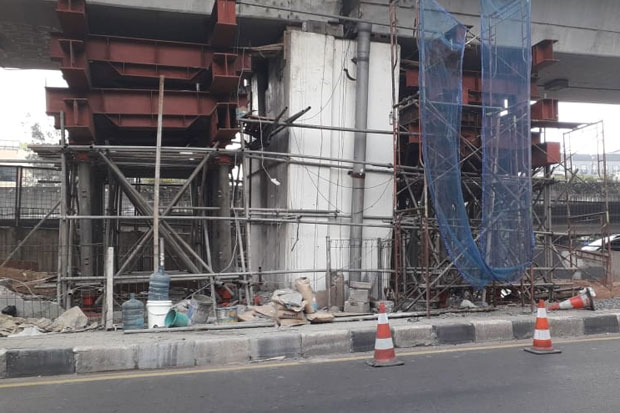Molor, Pembukaan Flyover Cengkareng Tunggu Uji Coba