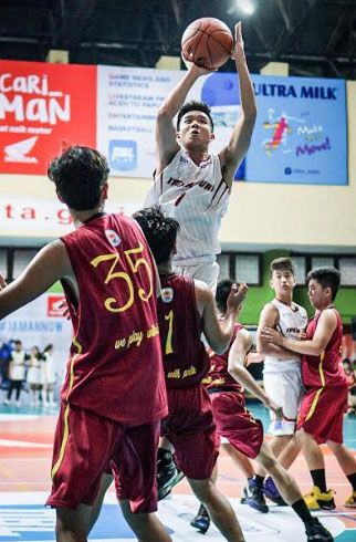 SMA Ipeka Puri Cetak Kemenangan di Laga Perdana Honda DBL 2019