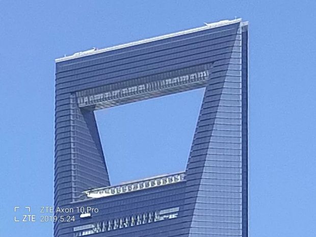 ZTE Ungkap Foto-Foto Axon 10 Pro Berkemampuan 20x Hybrid Zoom