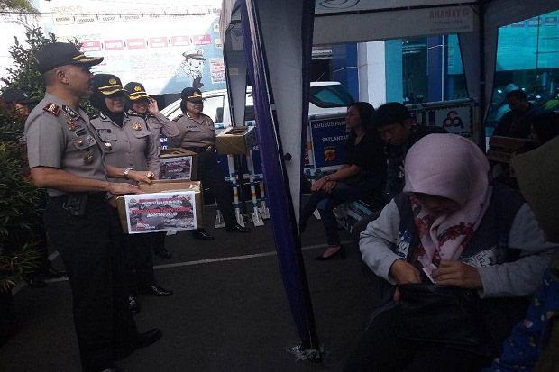 Polrestabes Bandung Kumpulkan Rp100 Juta Lebih untuk Korban Gempa Lombok