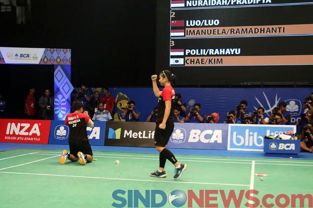Ganda putri Indonesia Greysia Polii-Apriani Rahayu harus jatuh bangun pada babak pertama Indonesia Open Super Series Premier 2017. (Foto-Sindonews-Isra Triansyah) (1) copy