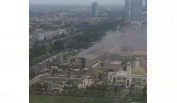 Gedung Lantai 3 RS Bhayangkara Polda Jatim Kebakaran, Petugas Panik