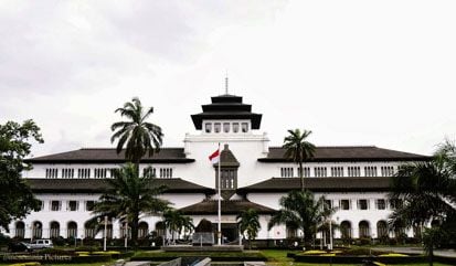 10 Ikon Kota Terpopuler di Indonesia
