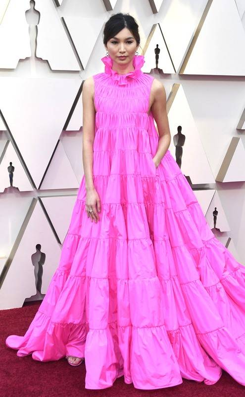 10 Selebritas Berbusana Terbaik di Karpet Merah Oscar 2019