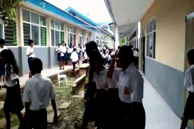 Gempa 6,2 SR, Pelajar di Pulau Sumba Berhamburan ke Luar Kelas