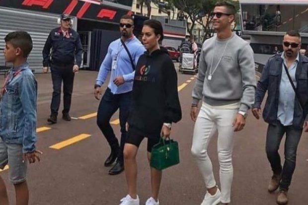 Ronaldo Keliling Sirkuit Monte Carlo dan Kunjungi Garasi Hamilton