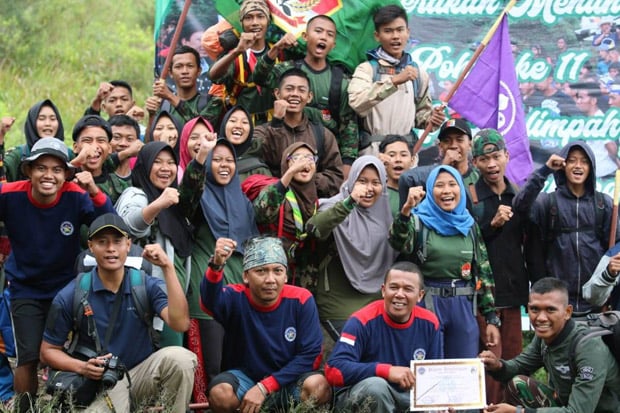 Hijaukan Lahan Kritis, Lereng Gunung Welirang Ditanami Ribuan Pohon