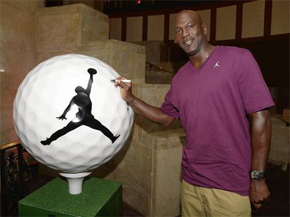 Selain Sepatu, Inilah Pendapatan Lain Michael Jordan