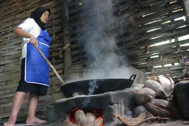 Melihat Pembuatan Gula Kristal Banyumas yang Tembus Pasar Eropa