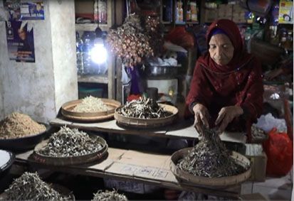 Cerita Nenek Penjual Ikan Asin Menabung 20 Tahun Agar Bisa Naik Haji