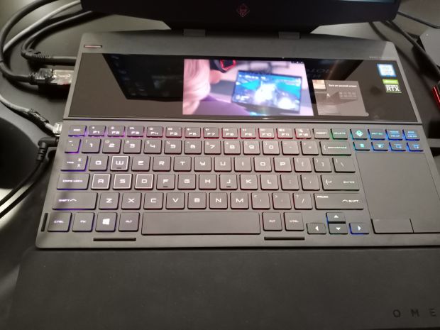 HP Indonesia Jualan Laptop Gaming Layar Ganda Rp65 Juta, Apa Bagusnya?