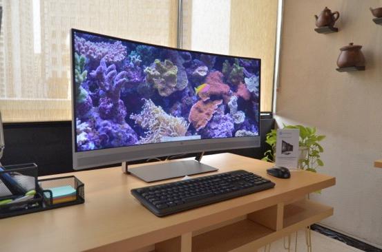 Belanja Lebih Menyenangkan, HP Hadirkan ElitePOS & EliteDisplay