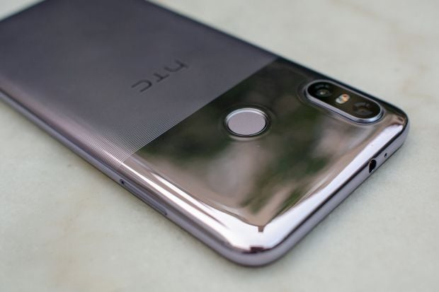 HTC U12 Life, Ponsel Pengalaman Flagship yang Tak Merusak Kantong