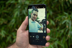 HTC U12 Life, Ponsel Pengalaman Flagship yang Tak Merusak Kantong