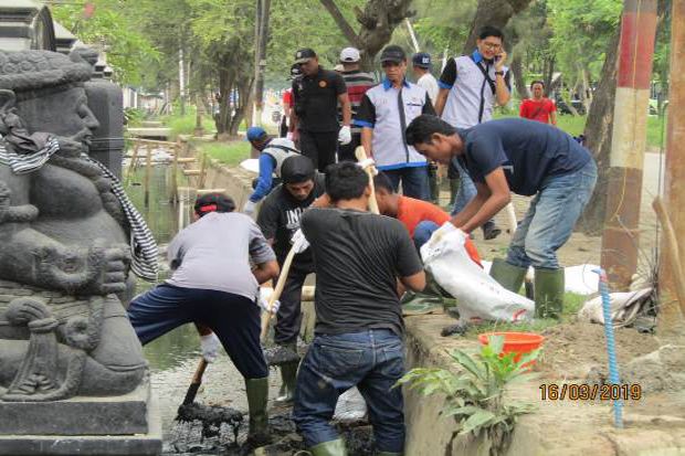 Libatkan Masyarakat Sekitar, Kemenhub Gelar Padat Karya di Tanjung Priok