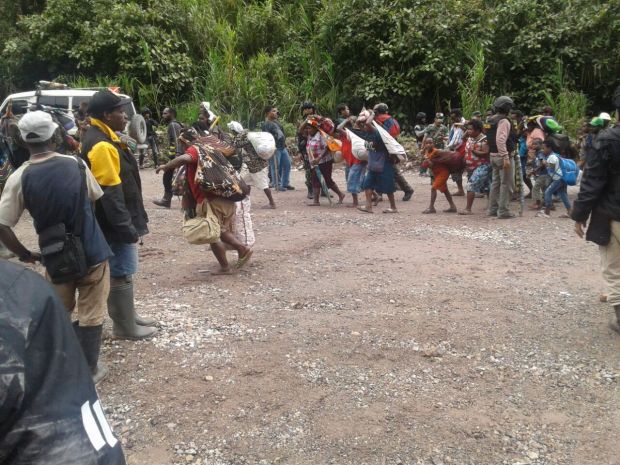 Evakuasi Sandera Tahap Kedua, 807 Warga Papua Berhasil Dibawa ke Timika