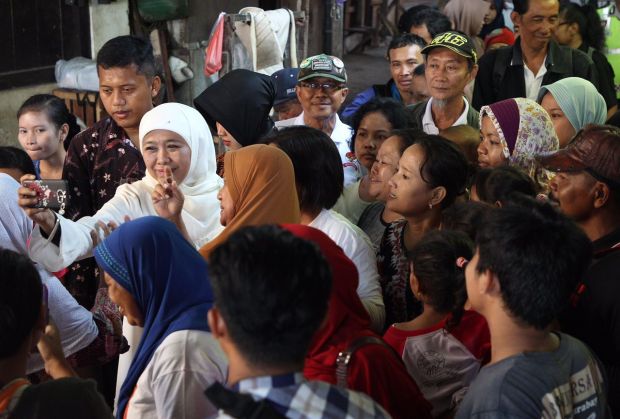 Pedagang Pasar Pacarkeling Doakan Khofifah Jadi Gubernur Jatim