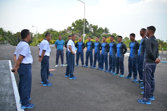 Tim Dayung Lantamal IV Bidik Gelar di Festival Dragon Boat Internasional