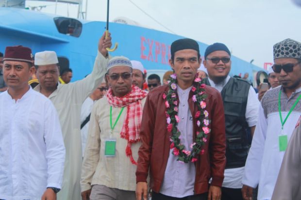 Dakwah di Raja Ampat Ustaz Abdul Somad Kagum dengan Kerukunan Umat Beragama