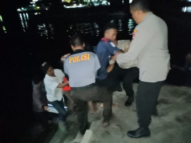 Speedboat Puskesmas Keliling Terbalik di Anambas 5 Orang Tewas