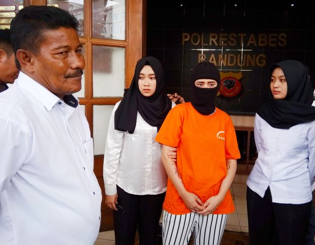 Imel si Princess Bong dari Bandung Akhirnya Ditangkap