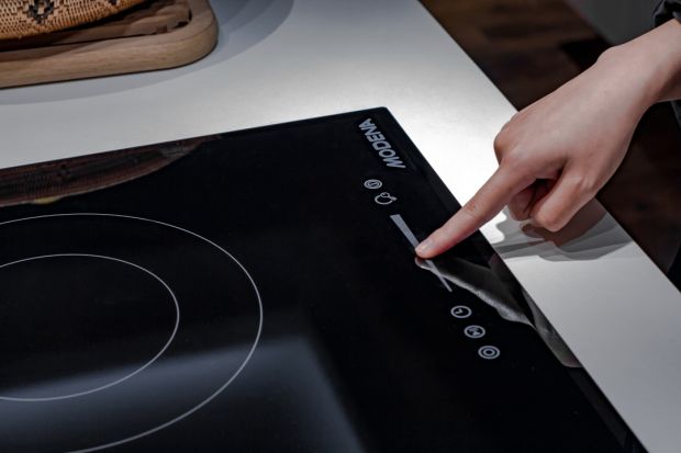 Modena Klaim Kompor Tanam Hybrid Hob Bawa Kemudahaan di Dapur