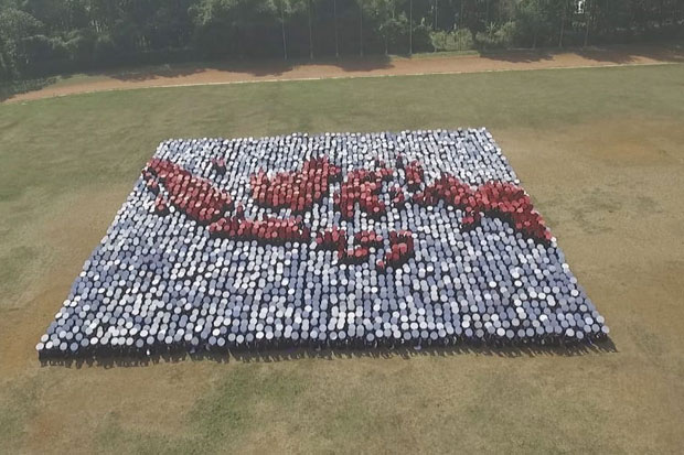 Mahasiswa Baru IPB Pecahkan Rekor 3D Formasi Tingkat Dunia