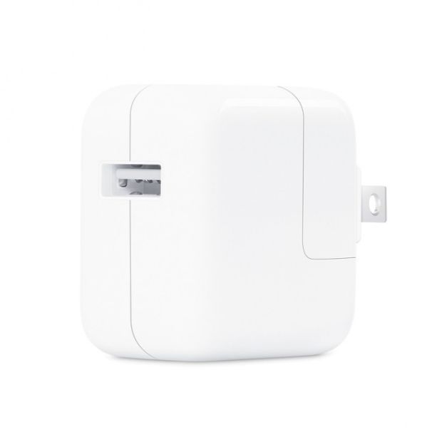 Kenapa Apple Masih Ogah Sediakan Charger Cepat Sepaket iPhone?
